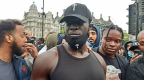 据报道，Stormzy加入了伦敦的抗议者，以支持黑人生命问题三月