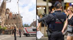 恐怖主义嫌疑人穿着“爆炸皮带”在巴塞罗那的郊区拍摄