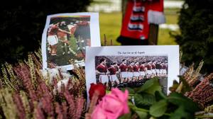 足球界对曼联慕尼黑空难61周年表示敬意