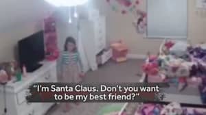 黑客接管相机后，小女孩吓坏了，告诉她'我是圣诞老人'