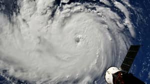 飓风佛罗伦萨套装击中美国东海岸
