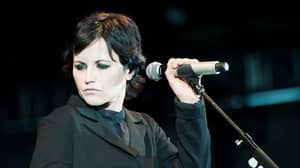 蔓越莓歌手多洛雷斯·奥里丹（Dolores O'Riordan）死于46