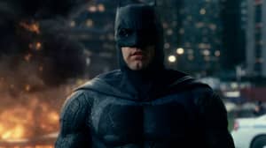 蝙蝠侠在好莱坞的名声上挨家挨着
