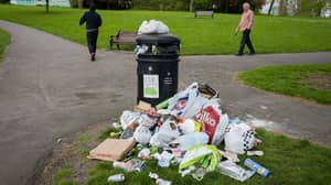 英国地方议会从今天起就为乱扔垃圾的驾驶员增加罚款
