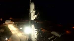 Spacex已成功推出58个卫星进入太空