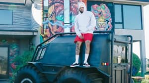 克里斯·布朗（Chris Brown）说，坎耶·韦斯特（Kanye West）给了他一辆大型卡车