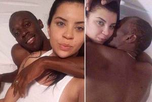 与某人（不是他的Miss）一起传播的Usain Bolt在床上'的照片
