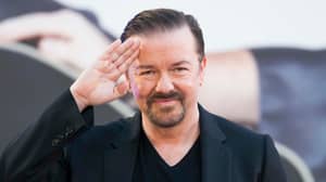 里奇·格维瓦（Ricky Gervais）说，那些向政客们扔奶昔的人应得的
