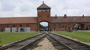 写在Auschwitz内的可怕笔记终于破译了