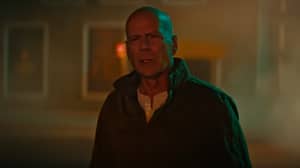 布鲁斯·威利斯（Bruce Willis）返回新硬性广告中的约翰·麦克莱恩（John McClane）