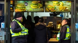 通过玩古典音乐，麦当劳在伦敦的餐厅削减犯罪