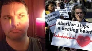 男人向反堕胎运动者提出重要问题