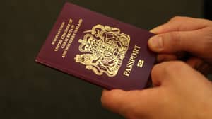 英国脱欧后的蓝色护照将由法国-荷兰公司制造