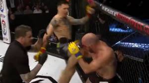MMA战斗机的张开伤口被描述为“运动历史上最糟糕”