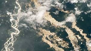 美国国家航空航天局(NASA)拍摄的秘鲁“黄金河流”照片令人难以置信