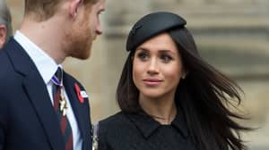 梅根·马克尔（Meghan Markle）的父亲将她带到过道