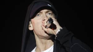 阿姆（Eminem）宣布带有奖励曲目
