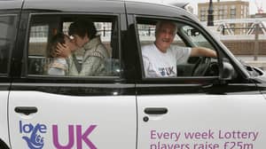 你现在可以在伦敦的出租车上快速约会