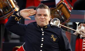 Robbie Williams表示，他在2012年在女王的钻石禧年中做了毒品