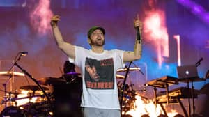 Eminem声称他被“Kamikaze”歌词的秘密服务追逐