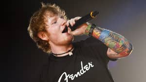 埃德·希兰（Ed Sheeran）的纹身艺术家说，他的一些墨水是“ s ***”，但它们对明星非常个人化