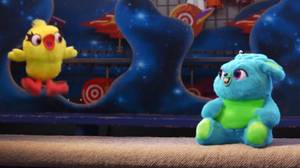 《玩具总动员4》预告片介绍了小鸭和兔子的角色
