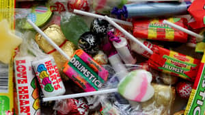 活动人士希望禁止共享袋装糖果和巧克力