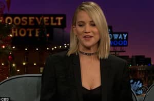 詹妮弗·劳伦斯（Jennifer Lawrence）透露了奥斯卡之夜的醉酒故事