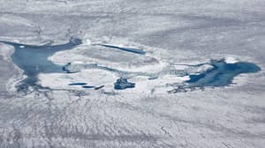 “前所未有的”冰损失，因为格陵兰打破了记录