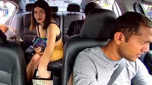 视频显示一名女子厚颜无耻地偷取优步出租车司机的小费