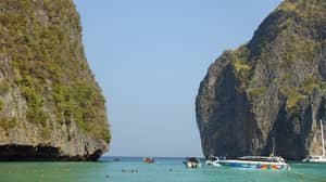泰国湾由“海滩”着名，保持关闭，直到2021年