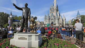 迪士尼将从5月起在其主题公园内禁止吸烟