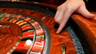 男人从老板那里偷了$ 140k，在墨尔本赌场的4个小时内损失了这一切