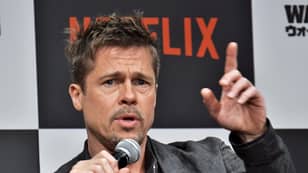 据报道，布拉德·皮特（Brad Pitt）在聊天时使用他的真实姓名
