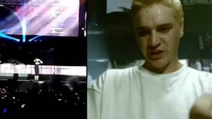 Eminem将歌词弄乱到35,000人面前的“ Stan”