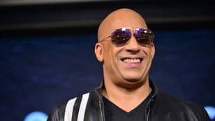 Vin Diesel有一个双胞胎，看起来绝对没有像他