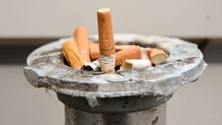 英国首个将在牛津郡推出的户外吸烟禁令“loading=