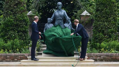 皇家专家说，戴安娜王妃雕像“看起来像肖恩·比恩”