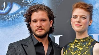 罗斯·莱斯利（Rose Leslie）制作了凯特·哈灵顿（Kit Harington），就像乔恩·斯诺（Jon Snow