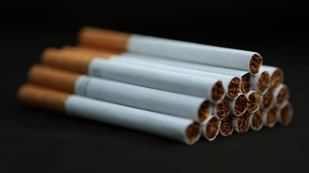 分析人士称，吸烟可能在一代人之内消失