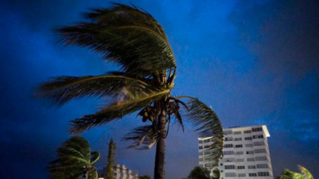 强制性疏散作为飓风Dorian向南卡罗来纳举行
