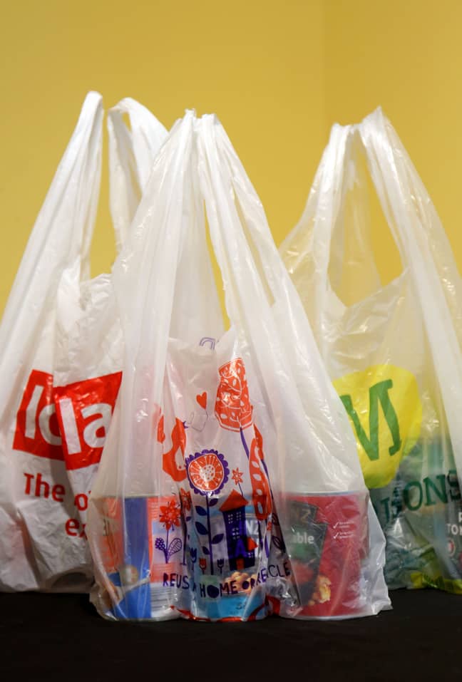超市塑料袋将很快成为过去。学分：PA