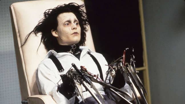 约翰尼·德普（Johnny Depp）在蒂姆·伯顿（Tim Burton）的爱德华·西索德（Edward Scissorhands）中。信用：华纳兄弟