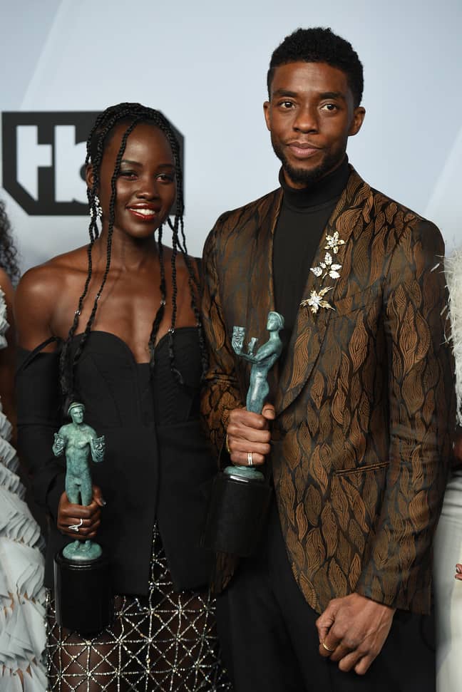联合主演Lupita Nyong'o和Chadwick Boseman于2019年1月在SAG奖上