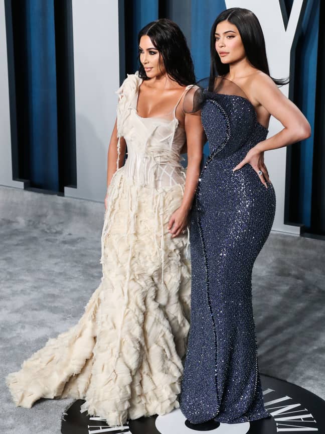 凯莉·詹纳（Kylie Jenner）（右）和她的姐姐金·卡戴珊·韦斯特（Kim Kardashian West）（左）。学分：PA