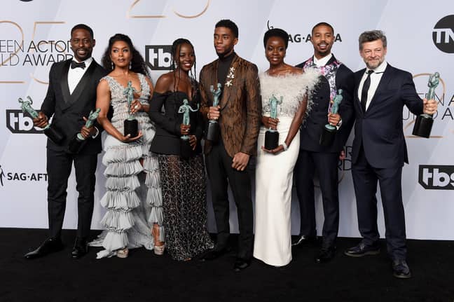 Sterling K. Brown，Angela Bassett，Lupita Nyong'o，Chadwick Boseman，Danai Gurira，Michael B. Jordan和来自“ Black Panther”的Andy Serkis在2019年SAG大奖中。信用：PA图像