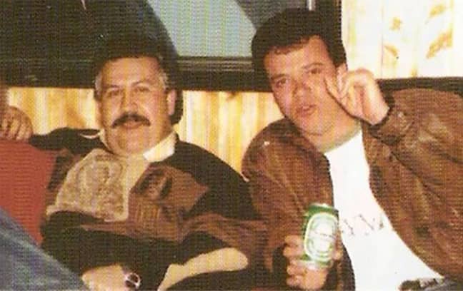 Pablo Escobar与杀手JhonJairoVelásquezVásquez一起，他是炸弹谋杀110人的炸弹情节的一员。学分：JHONJAIROVELásquezVásquez