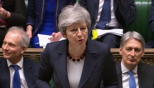 总理说，如果国会议员同意通过她的英国脱欧协议，她将辞职。学分：PA“width=