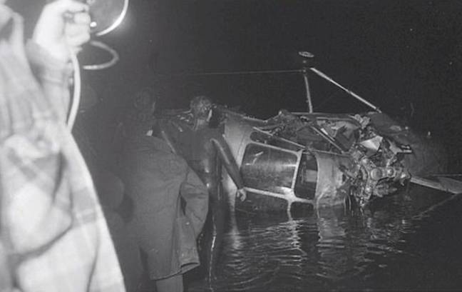 一架直升机在1959年寻找罗杰斯时坠毁。信贷：说话警察局