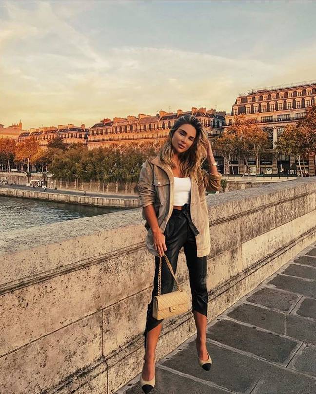 Johanna Olsson录取了Photoshpping她在巴黎的照片。信用：约翰娜奥尔斯森/ instagram“loading=